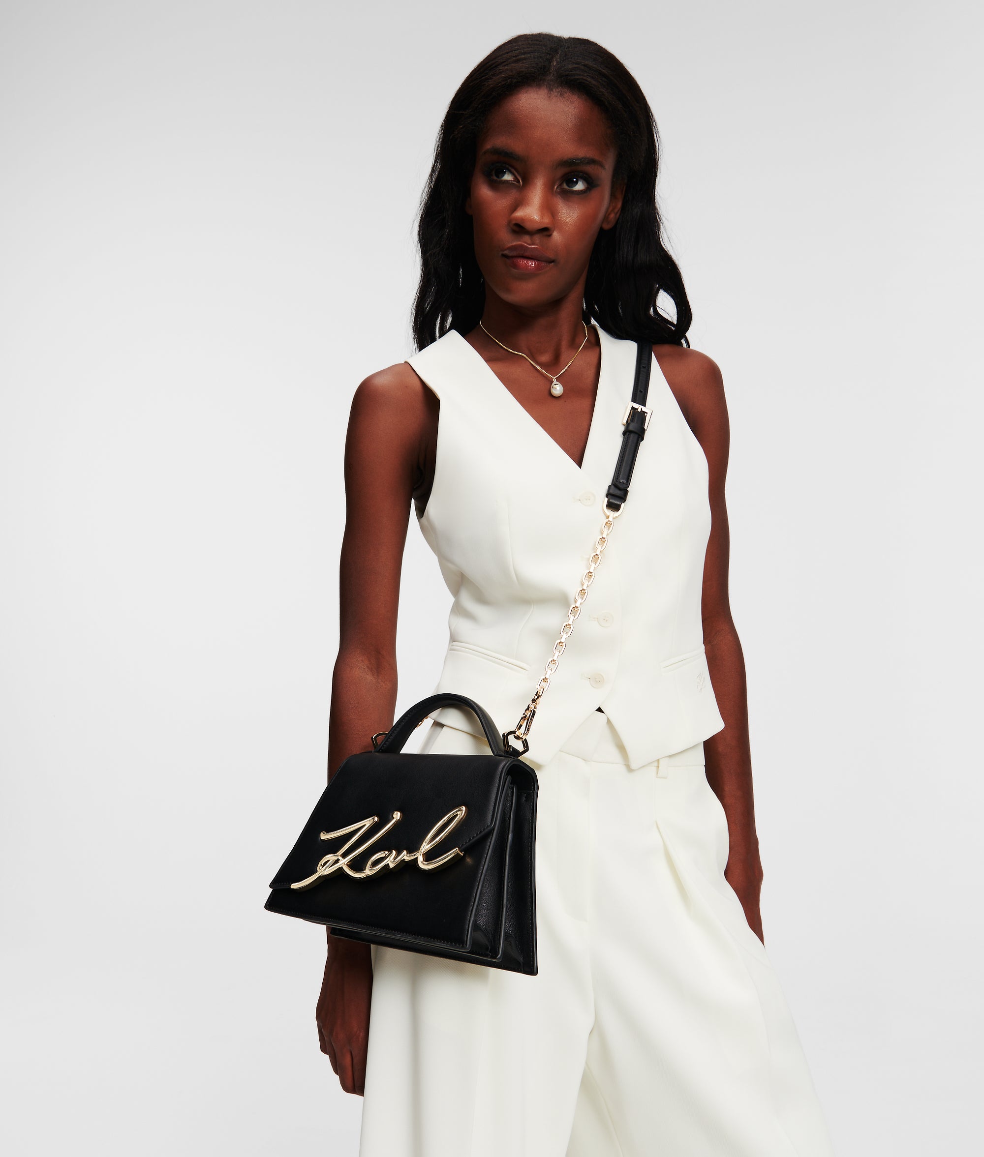 K/SIGNATURE MEDIUM CROSSBODY BAG - Image 2