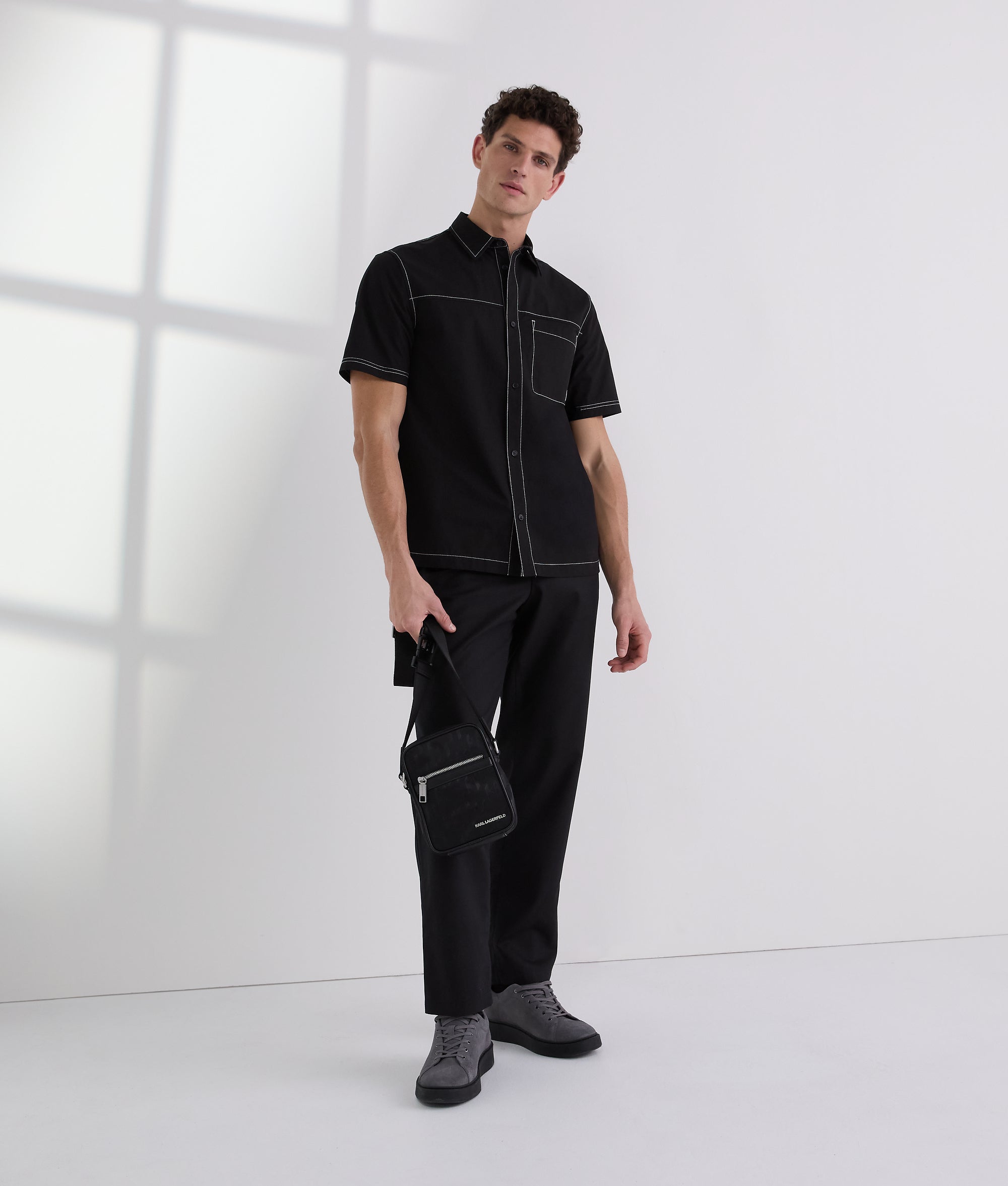 SHORT-SLEEVED CONTRAST STITCH SHIRT - Image 4