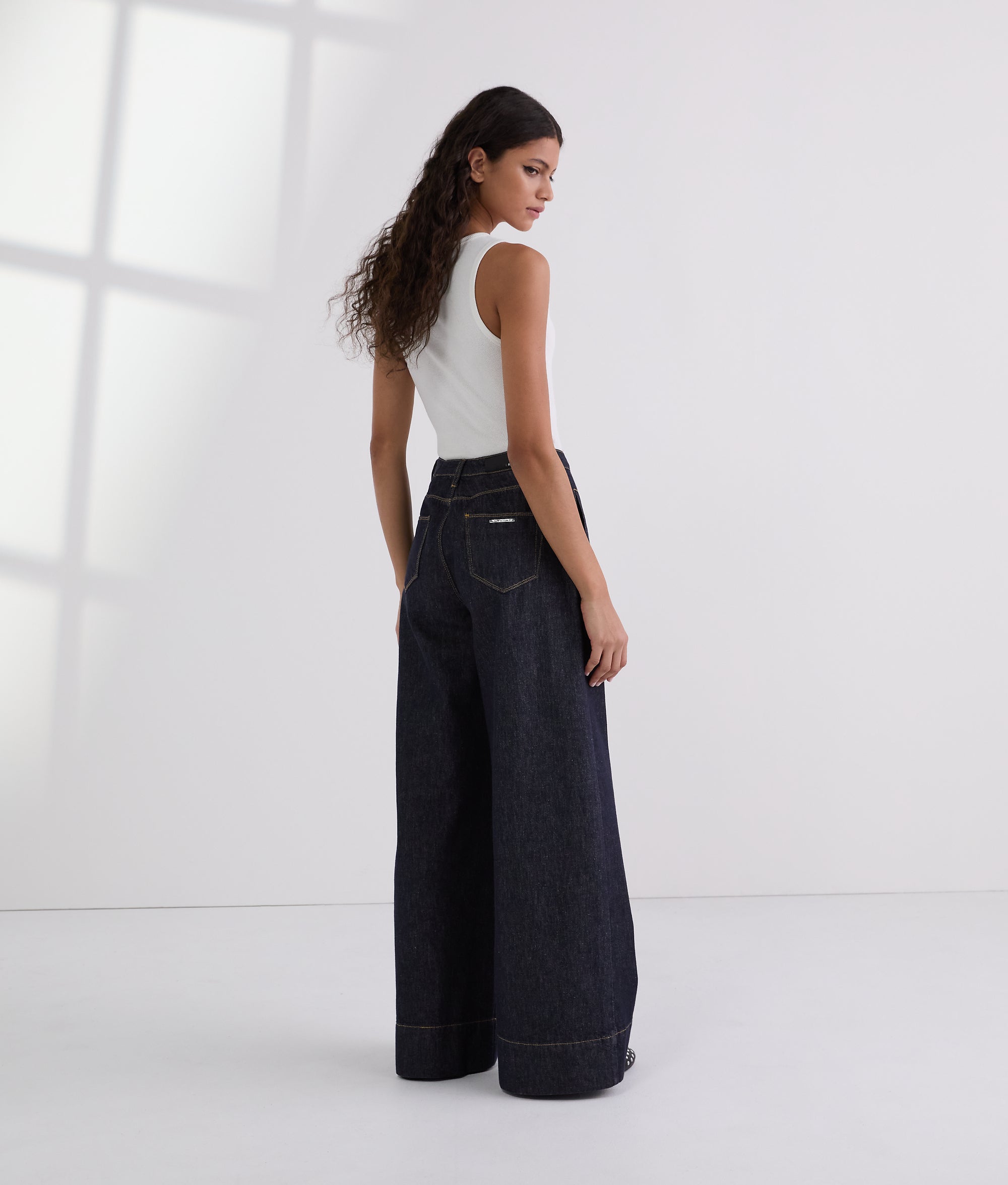 CONTRAST STITCH WIDE-LEG JEANS - Image 3
