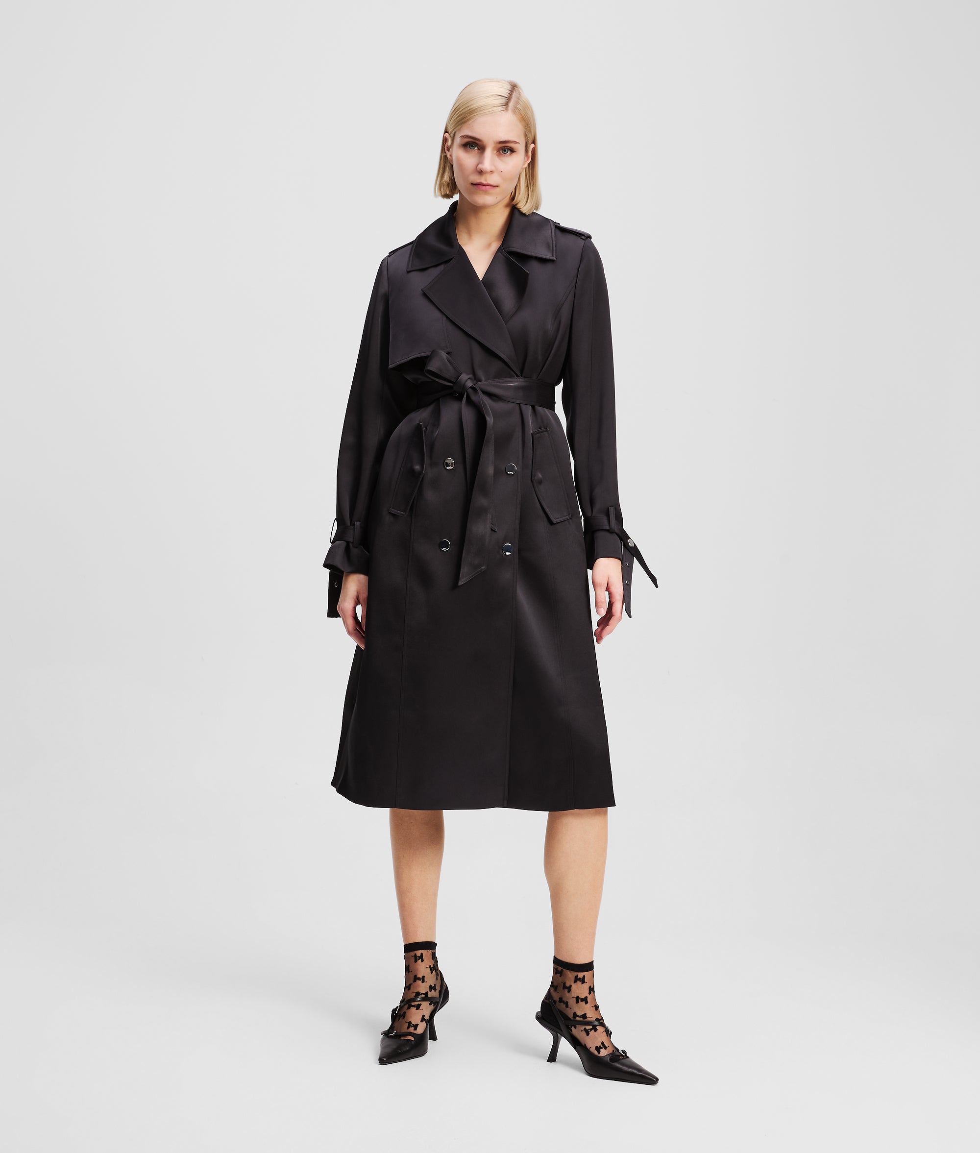 FLUID TRENCH COAT