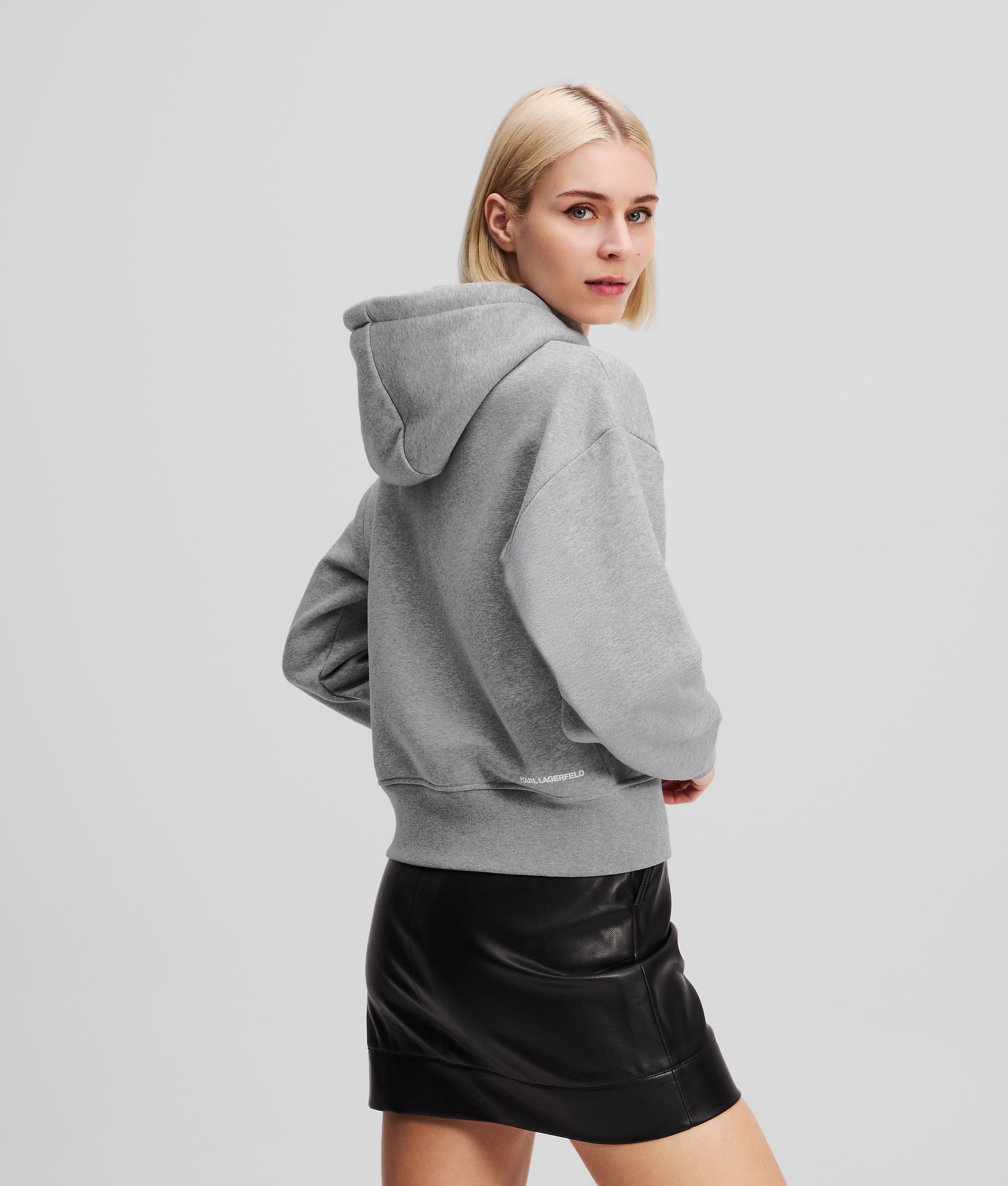 IKON PATCH CROPPED HOODIE - Image 2