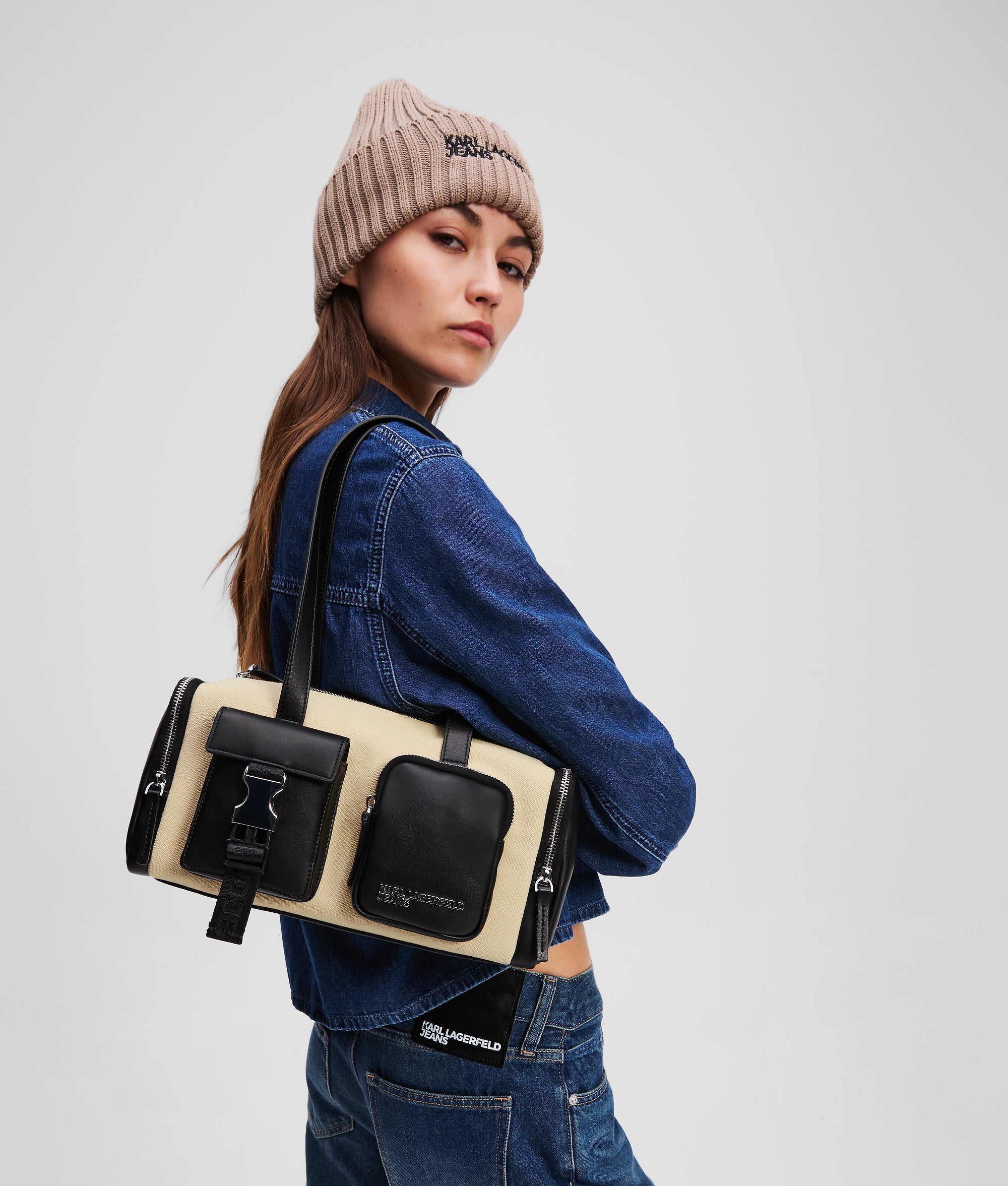 UTILITY CANVAS SHOULDER BAG - Image 2