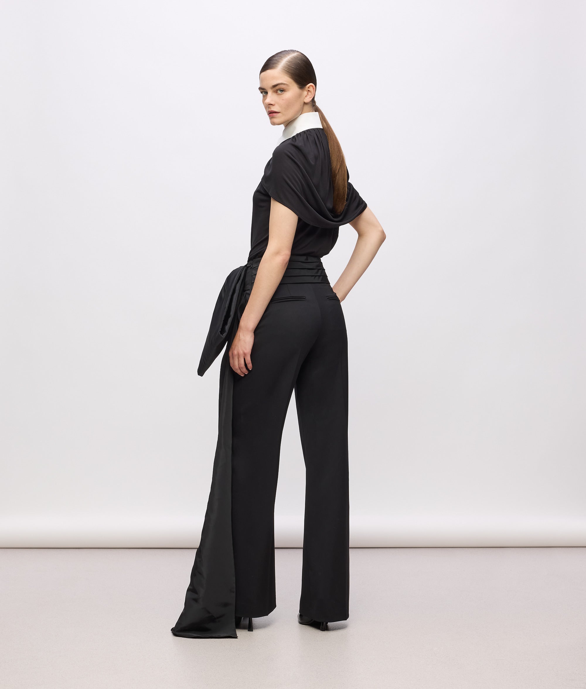 KL Studio bow detail pants - Image 3