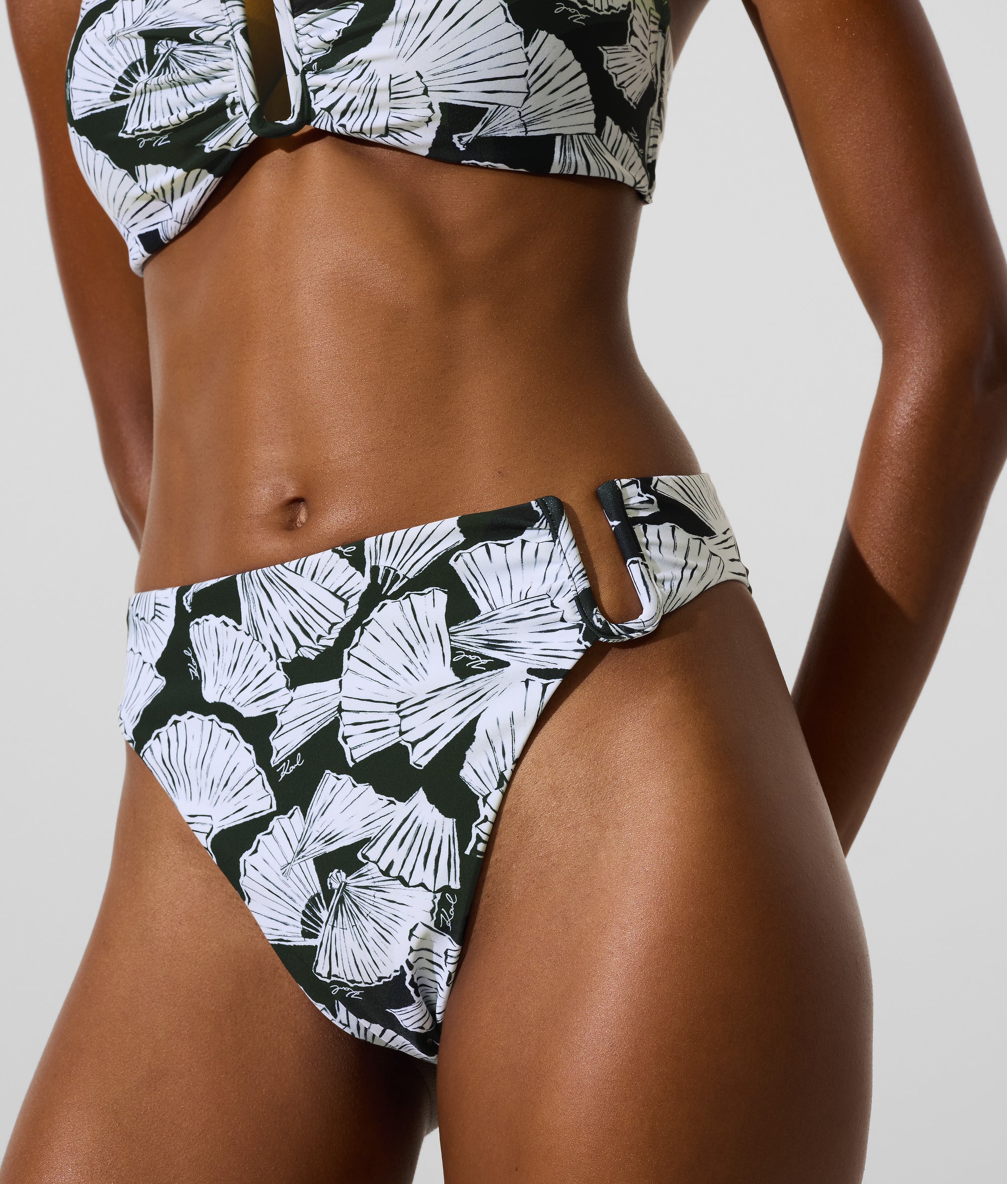 Fan print bikini bottoms - Image 4