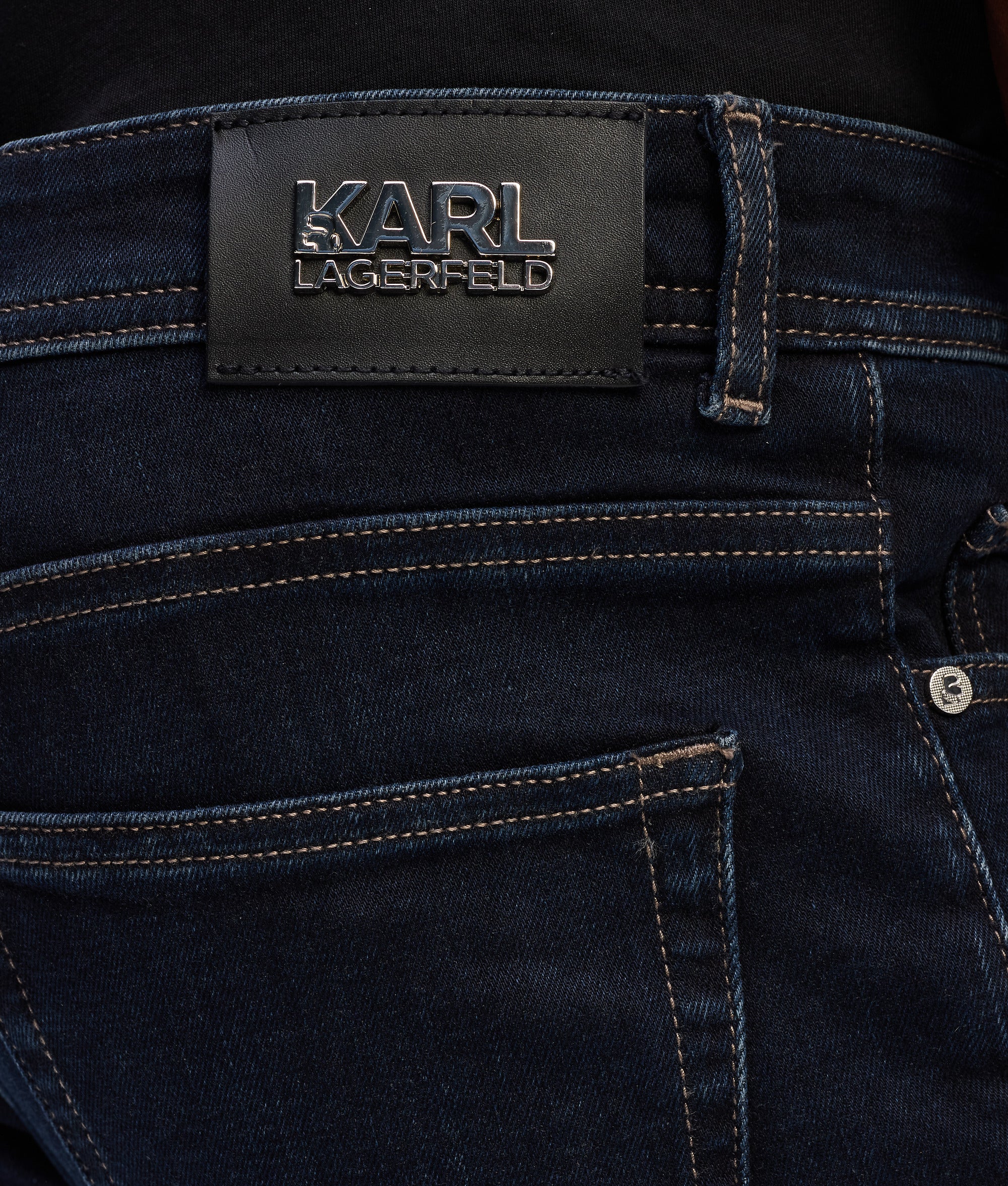 CLASSIC JEANS - Image 2