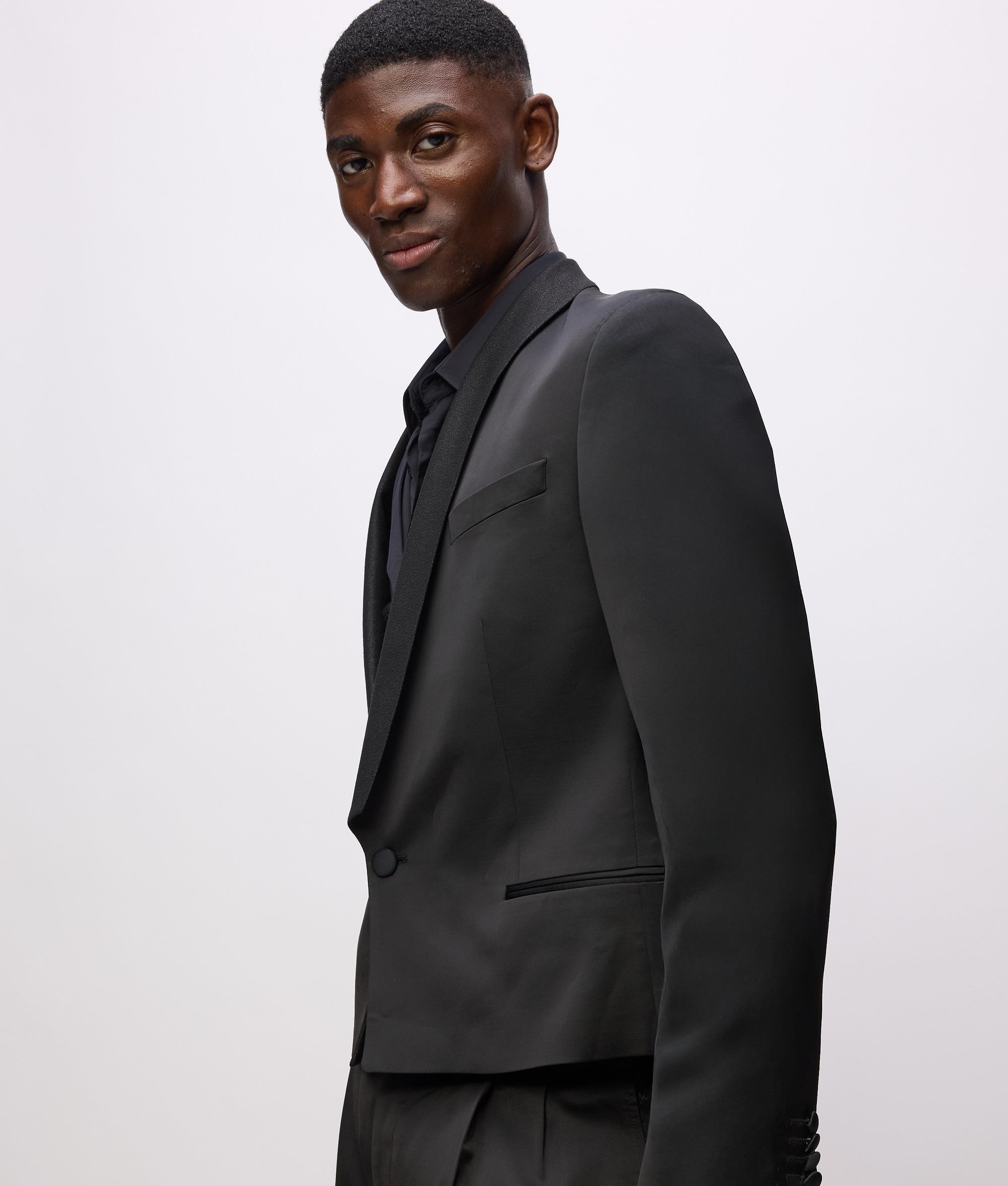 KL Studio cropped blazer - Image 2